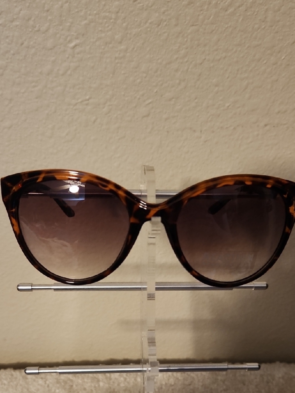 Tortoiseshell Cat Eye Women's Sunglasses - Polarized Brown Lenses